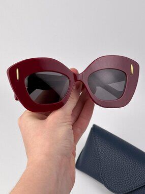 Loewe LW40127I ANAGRAM 66A Cat Eye Sunglasses – Shiny Red / Grey Mirror